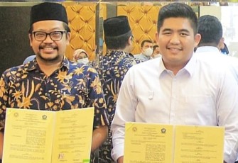 Pemkab Bintan melalukan MoU (Memorandum of Understanding) dengan Universitas Airlangga (UNAIR) di Ruang Rapat II Kantor Bupati Bintan, Rabu (22/06).