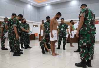 Sidang parade calon taruna Akmil di Kodam XII