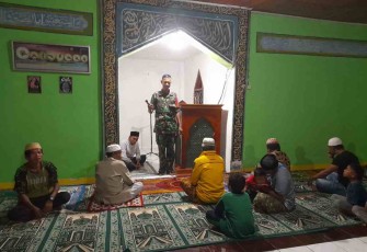 Gerakan sholat subuh bersama yang dilaksanakan Koramil 03 Kodim 1410/Bantaeng 