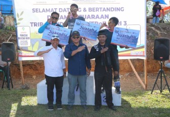 Danlanud Sutan Sjahrir (tengah) saat foto bersama juara