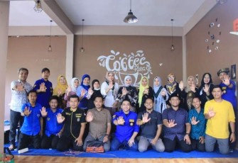 Focus Group Discussion (FGD) dalam upaya Pencegahan Kekerasan Terhadap Anak (KTA) serta Tindak Pidana Perdagangan Orang (TPPO) di F2 Cafe Jl. Khairil Anwar Rantauprapat, Kamis (07/07/2022).