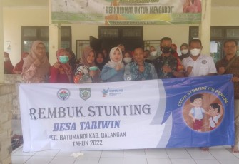Praka Riza saat rembuk stunting di desa Tariwin