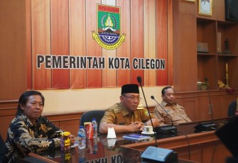 Walikota Cilegon saat silaturahmi bersama keturunan Pahlawan Geger Cilegon 1888