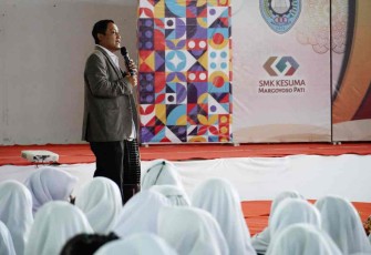 Safin saat menjadi narasumber di SMK Kesuma Margoyoso