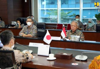 Menteri Basuki saat pertemuan dengan JICA di Jakarta 