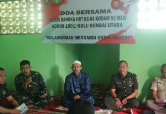 Doa bersama prajurit Kodim 1001/HSU-BLG di musholla Makodim