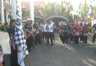 Jalan sehat bersama peringati Hari Bhakti Adhyaksa Ke-62 di Kabupaten HSU