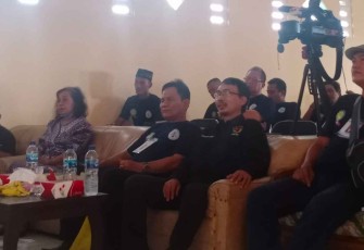 H Dahlan Hasyim saat menghadiri Pendidikan Paralegal LBH Paseba