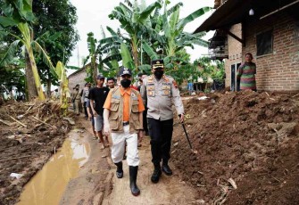 Bupati tinjau langsung pasca banjir bandang