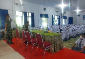 Tanamkan bela negara dan wasbang siswa SMA 1 Pacitan 
