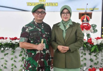 Dandim 1418/Mamuju beserta istri 