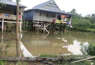 Ilustrasi rumah terendam air akibat tanggul jebol di Kabupaten Konawe
