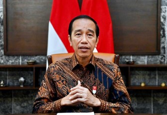 Presiden Joko Widodo saat memberikan keterangan Perpres tentang FIR di istana negara Jakarta 