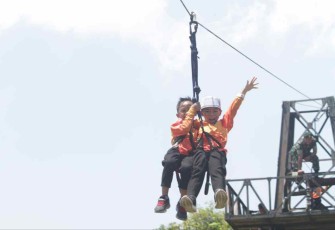 Keseruan outing class di Yonif Mekanis 413/Bremoro