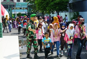 Kunjungan Field Trip Kemah Pelangi di Kodim 1016/Palangka Raya