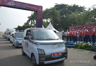 Touring Mobil Listrik Jakarta Bali