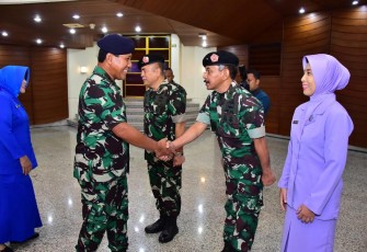 Wakasal Laksdya TNI Ahmadi Heri Purwono saat pelantikan Pati TNI AL di Mabesal