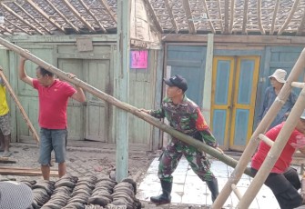 Bantu rehab rumah warga binaan 