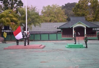 Upacara bendera di Korem 181/PVT