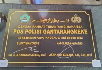 Prasasti peresmian pos polisi 