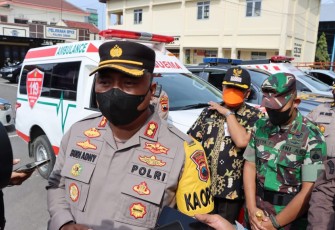 Kapolres Demak AKBP Budi Adhy Buono saat memberikan keterangan pers usai apel gelar pasukan gabungan operasi Lilin Candi 2022, Kamis (22/12)