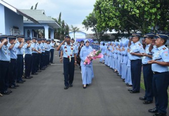 Pelepasan Marsda TNI Eddy Supriyono di Mako Koharmatau Bandung, Kamis (22/12)