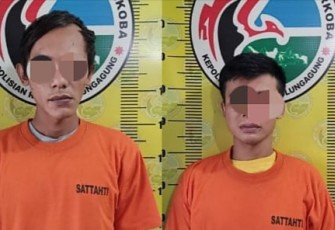Foto : Dua pengedar puluhan gram sabu 
