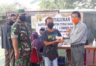 Serka Noor Ahmad dalam pendampingan penyerahan BLT DD