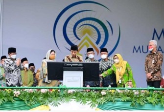 Presiden Joko Widodo membuka Muktamar Ke-48 Muhammadiyah& Aisyiah, di Studio Manahan, Solo