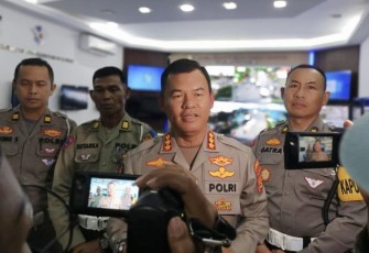 Kabid Humas Polda Bali Kombes Pol Stefanus Bayu Satake saat memberikan keterangan pers di Bali, Selasa (29/11)