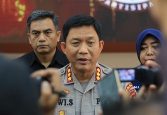 Kabid Humas Polda Sumbar Kombes Dwi Sulistyawan saat memberikan keterangan pers di Mapolda Sumbar, Kamis (29/12)