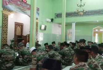 Doa bersama prajurit Yonif 511/DY
