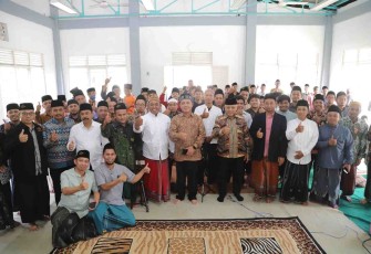 Foto bersama Bupati Malang, usai membuka acara Ijtima Ahli Falak NU, Sabtu (15/10/2022).