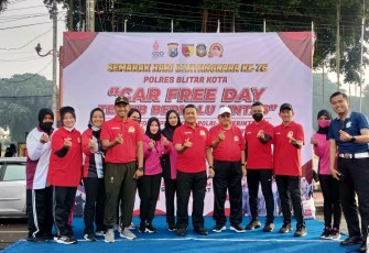 Walikota Blitar Santoso (pakai topi putih) Bersama Forkopimda Kota Blitar Hadiri CFD, Minggu 3 Juli 2022.