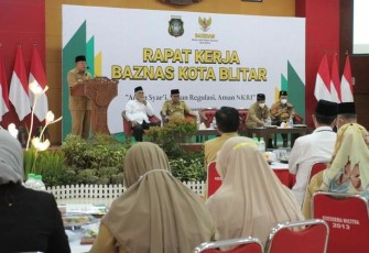 Walikota Blitar Santoso Berikan Sambutan Pengarahan pada Raker Baznas Kota Blitar Tahun 2022 (foto : Pemkot Blitar)