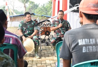 Pangdam Jaya saat Tinjau Perkembangan Food Estate di Desa Serdang Wetan Kec. Legok Kab. Tangerang, Jumat (02/09/2022).