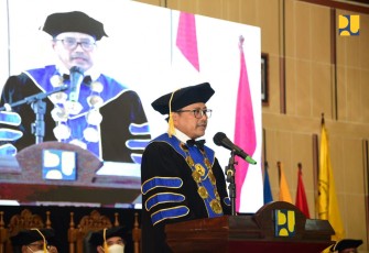 Direktur Politeknik PU Indratmo Soekarno
