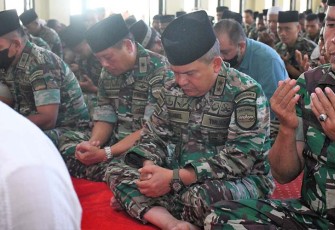 Pangdam I/BB bersama Prajurit saat Doakan TNI AD Semakin Kuat Jaga Kedaulatan NKRI 