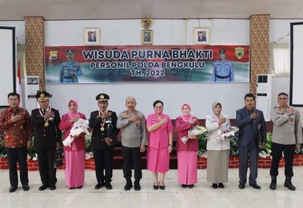 Foto Bersama usai Wisuda Purna Bhakti Peronel Polda Bengkulu