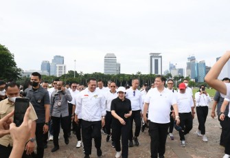 Bamsoet saat Temani Diplomasi Jalan Pagi Airlangga Hartarto dan Puan Maharani