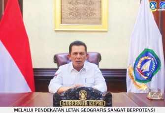 Gubernur Kepulauan Riau H. Ansar Ahmad 