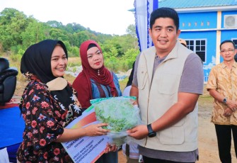 upati Bintan Roby Kurniawan Realisasikan Program Pinjaman Tanpa Bunga