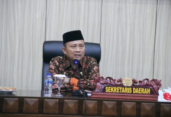 Sekda Hamka dalam Sosialisasi Jadwal Baru Pesawat Garuda rute Bengkulu - Jakarta (PP) Efektif Oktober 2022 dan Harga Corporate NKRI, di Ruang Pola Pemprov Bengkulu, Jum'at (30/09).