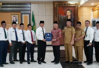 Rohidin usai Penyerahan Laporan Hasil Pengawasan BPKP pada Provinsi Bengkulu tahun 2022 semester I di ruang kerja Gubernur Bengkulu, Senin (1/8). 