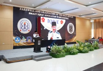 Wagub Bengkulu Rosjonsyah saat menghadiri Wisuda Qur'an dan pelepasan 179 siswa kelas XII SMA IT IQRA angkatan ke VI bertempat di Grage Hotel Bengkulu, (11/5).