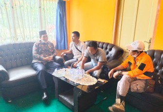 Kadisnakertrans Kaur saat diwawancarai di ruang kerjanya, Selasa kemarin (15/03/2022).