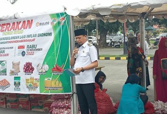Pembukaan Pasar Murah di halaman Gedung Sentral Kuliner, Kecamatan Kaur Selatan, Kabupaten Kaur, Selasa (29/11/2022).