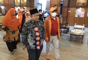 Wakil Majelis Syuro Ahmad Heryawan atau Kang Aher dan Presiden PKS Ahmad Syaikhu