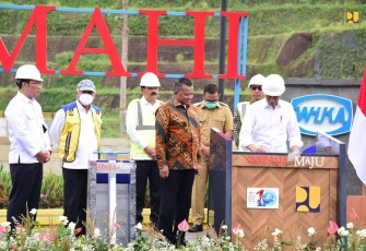 Peresmian Bendungan Sukamahi di Desa Megamendung, Kabupaten Bogor, Jumat (23/12/2022). 