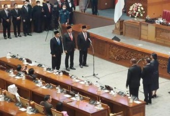 Khairul Muhtar saat Resmi Dilantik sebagai Anggota DPR-RI